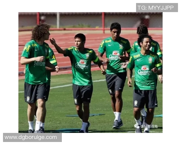 南京篮球队在邀请赛中的团队协作表现分析与点评